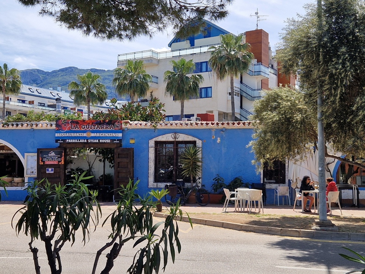 Dénia - Kohti avaraa maailmaa