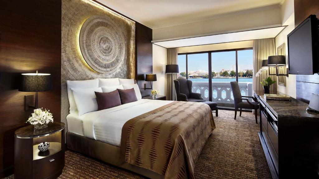 Anantara Riverside Bangkok - Kohti avaraa maailmaa