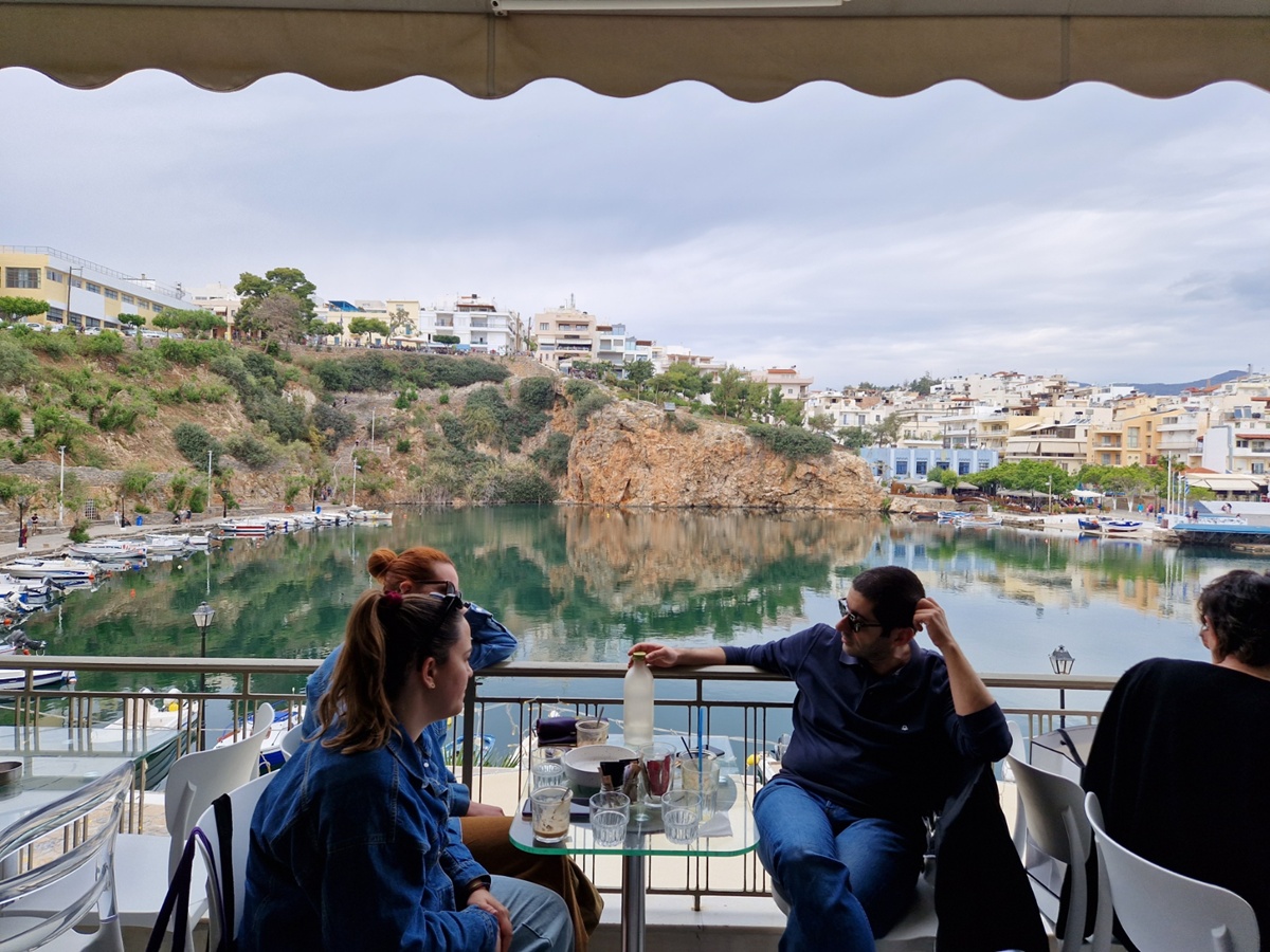 Agios Nikolaos - Kohti avaraa maailmaa