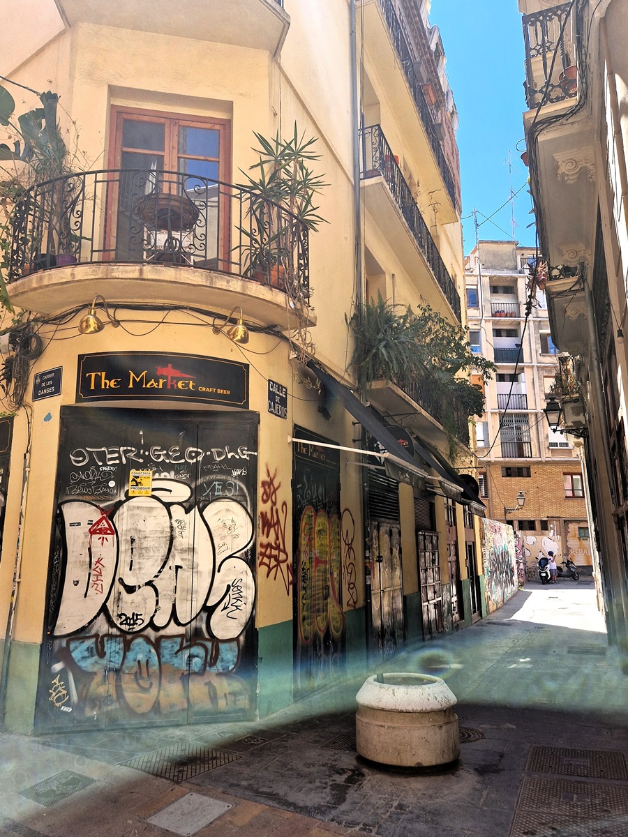 Valencia - Kohti avaraa maailmaa