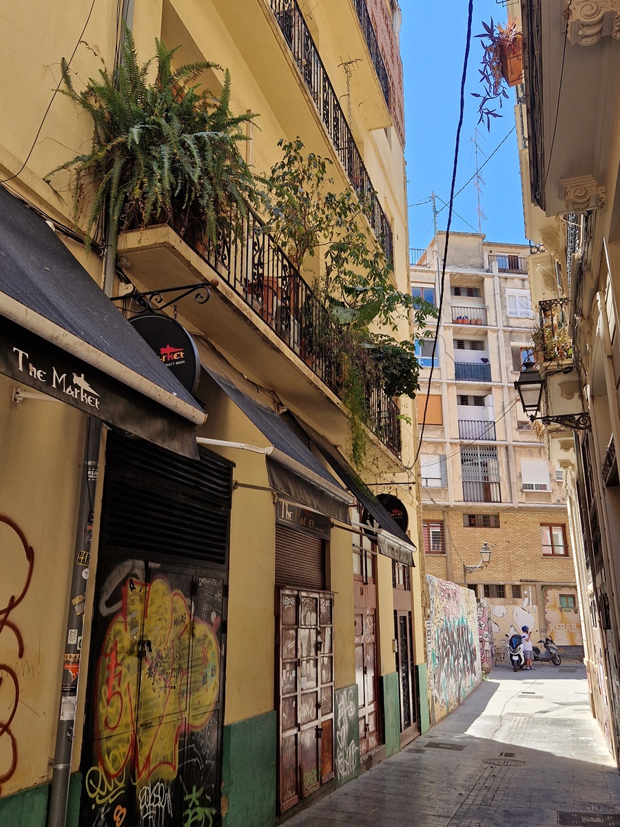 Valencia - Kohti avaraa maailmaa