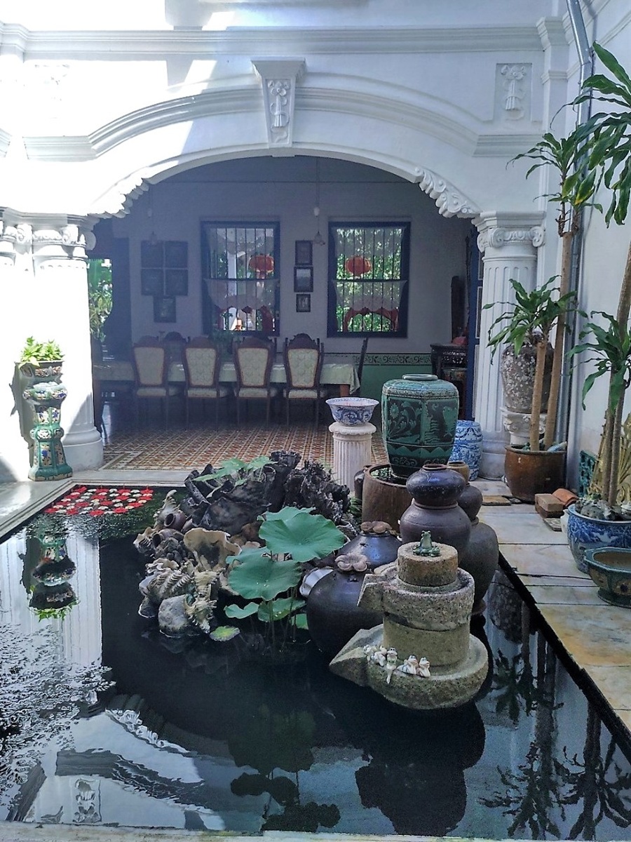 Chinpracha House