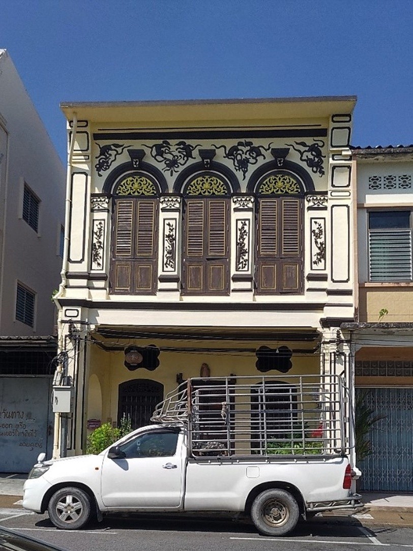 Phuket Town – värikkäitä taloja ja kiehtova Chinpracha House