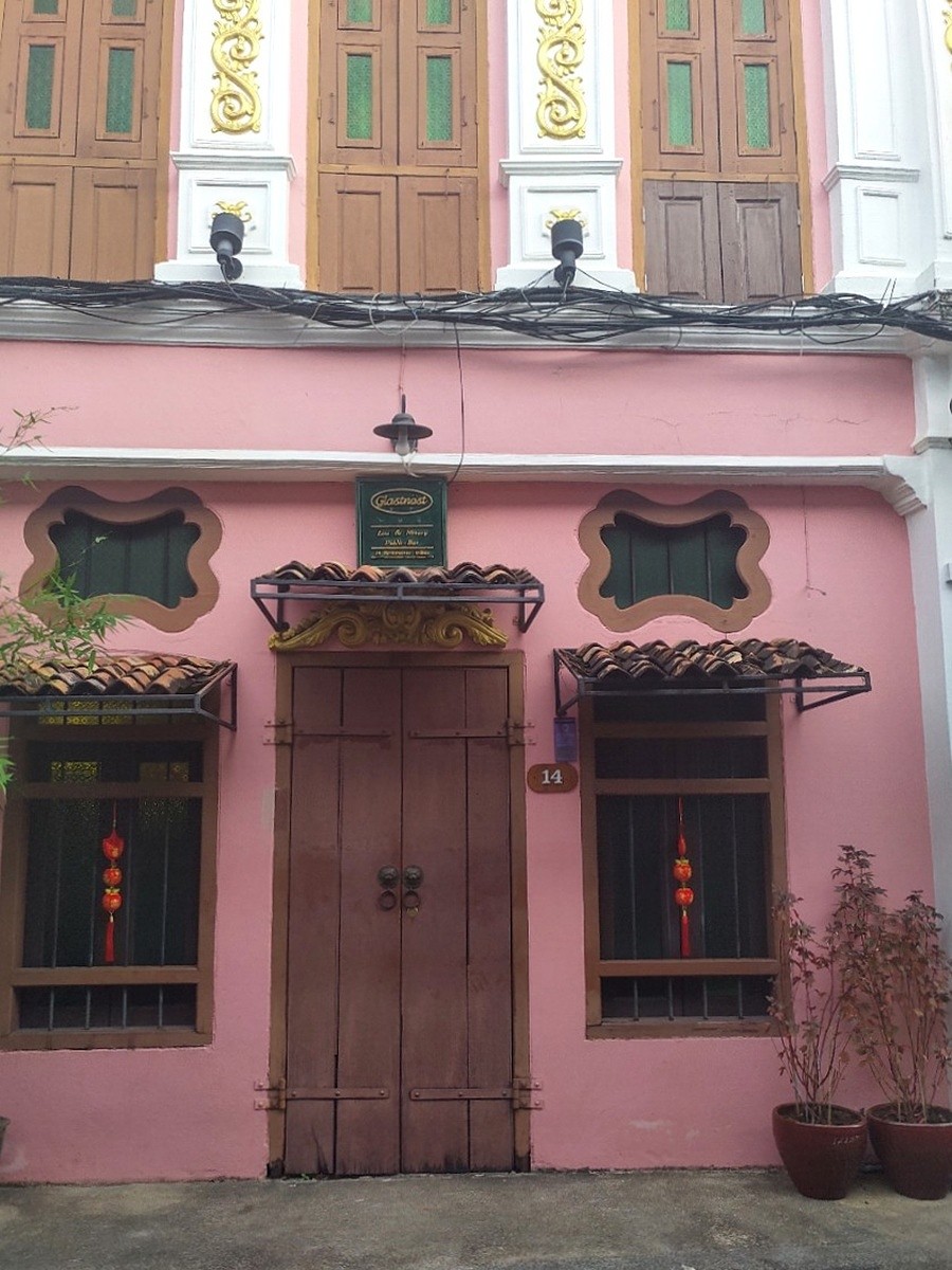 Phuket Town – värikkäitä taloja ja kiehtova Chinpracha House