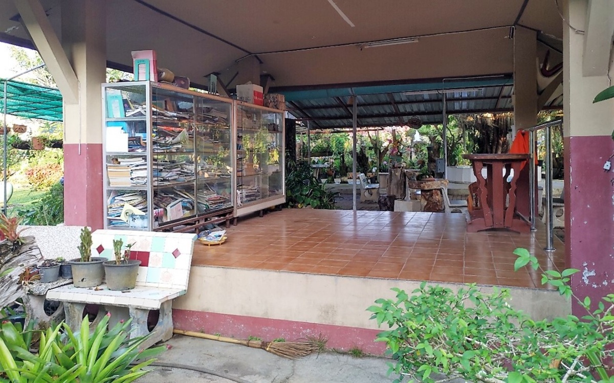 Wat Mongkol Wararam