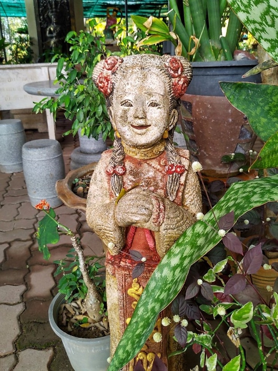 Patsas Wat Mongkol Wararam