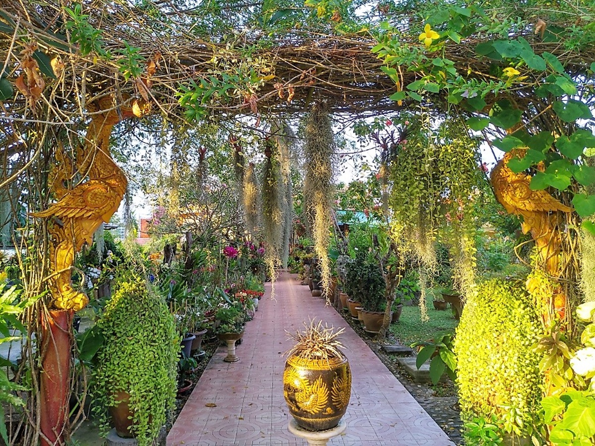 Wat Mongkol Wararam