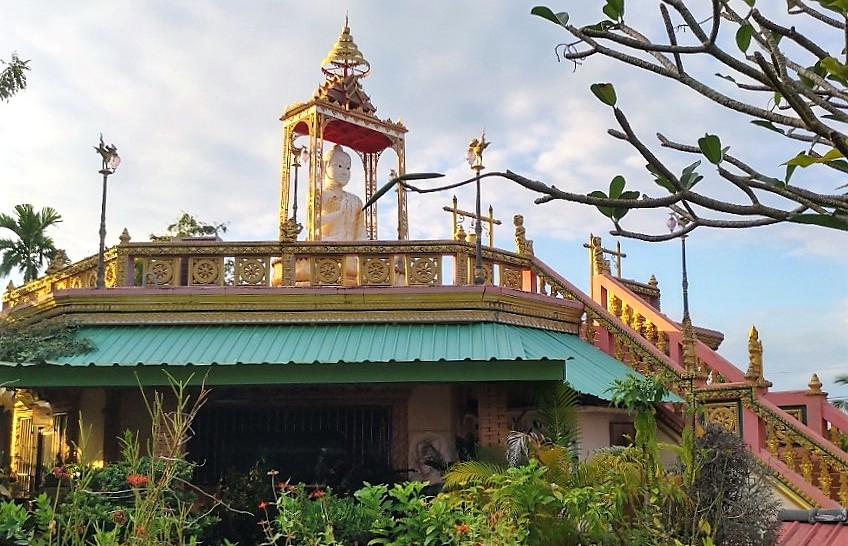 Wat Mongkol Wararam